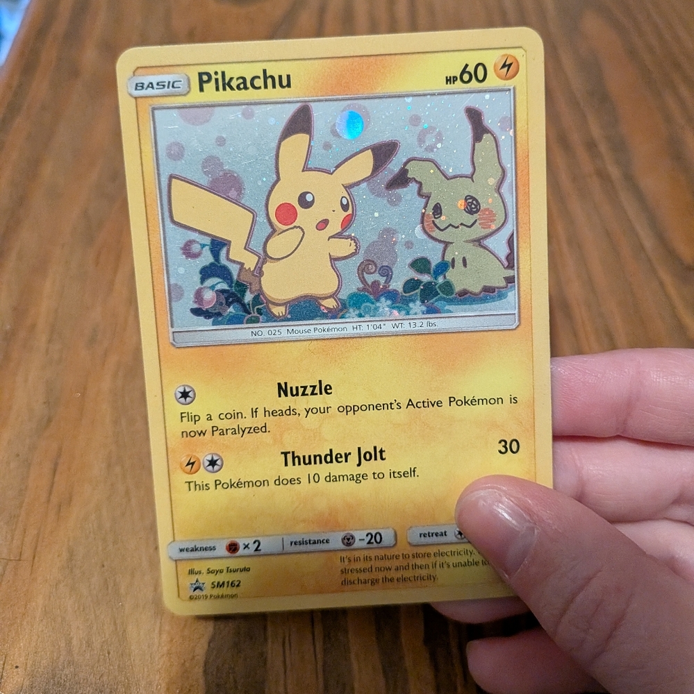 Pikachu Foil Pokemon SM162 Promo Card